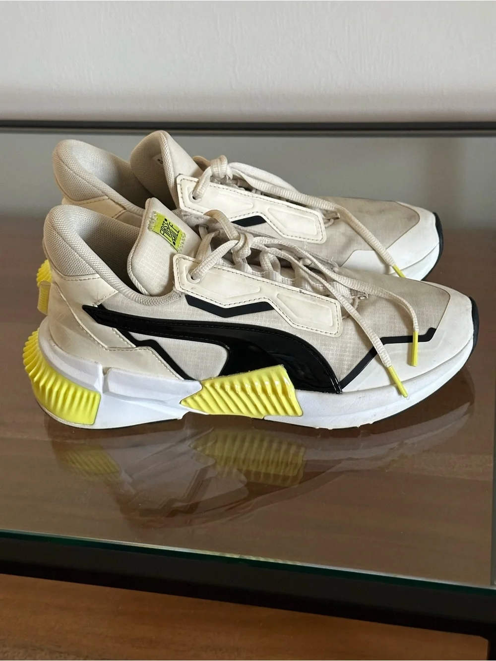 Puma First Mile x Women’s Provoke XT Eggnog Soft Fluo Yellow Training Size 7